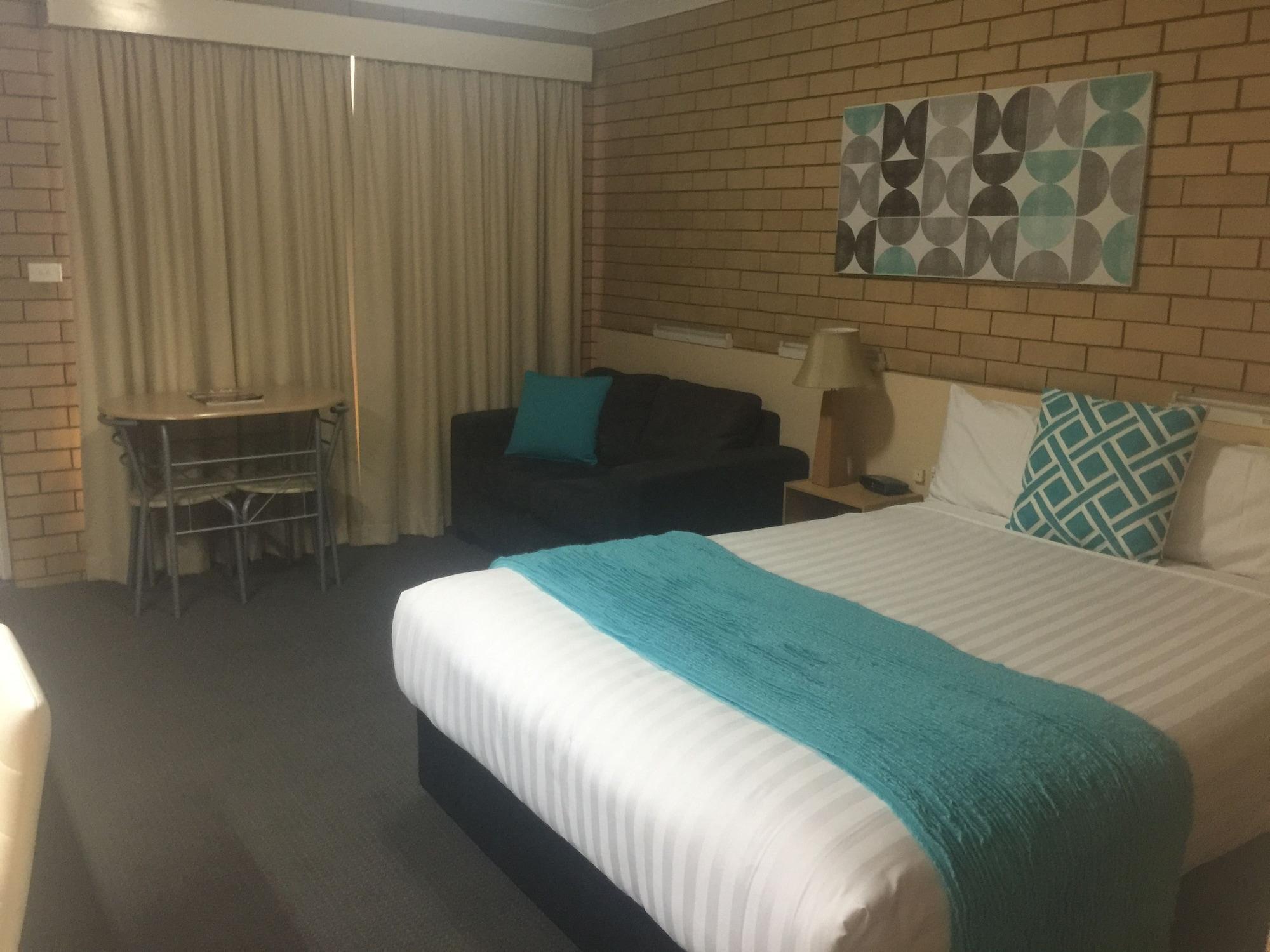 Blue Violet Motor Inn Toowoomba Exterior photo